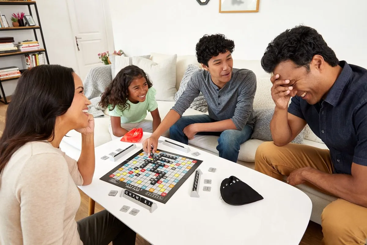 Mattel Games Scrabble Valstrik - Nederlandse editie