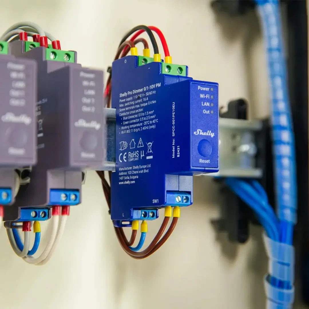 Shelly Pro Dimmer 0/1-10V PM - Blauw