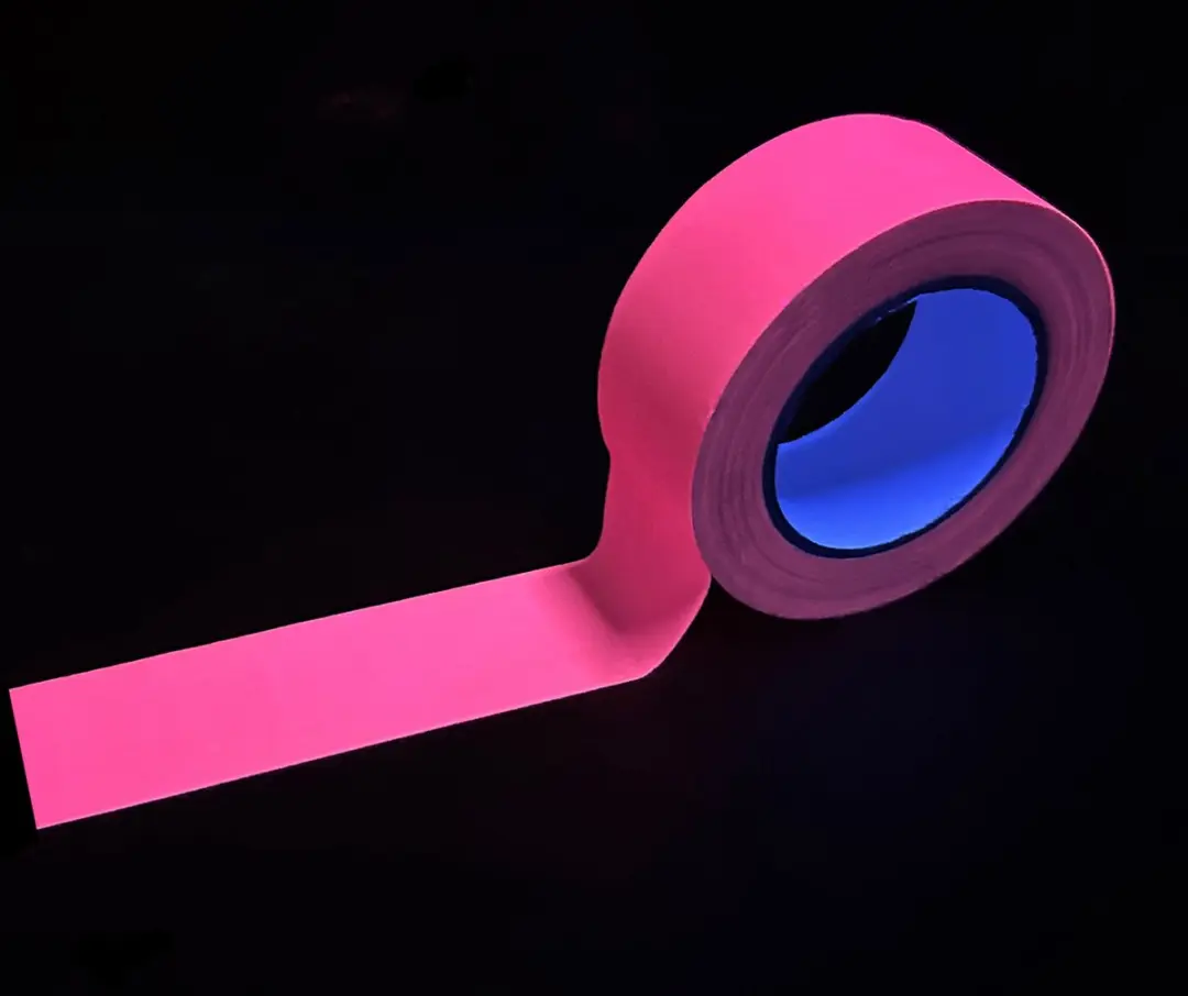 Kortpack Duct-tape 50mm x 25m - Fluor Roze - Onder Black Light