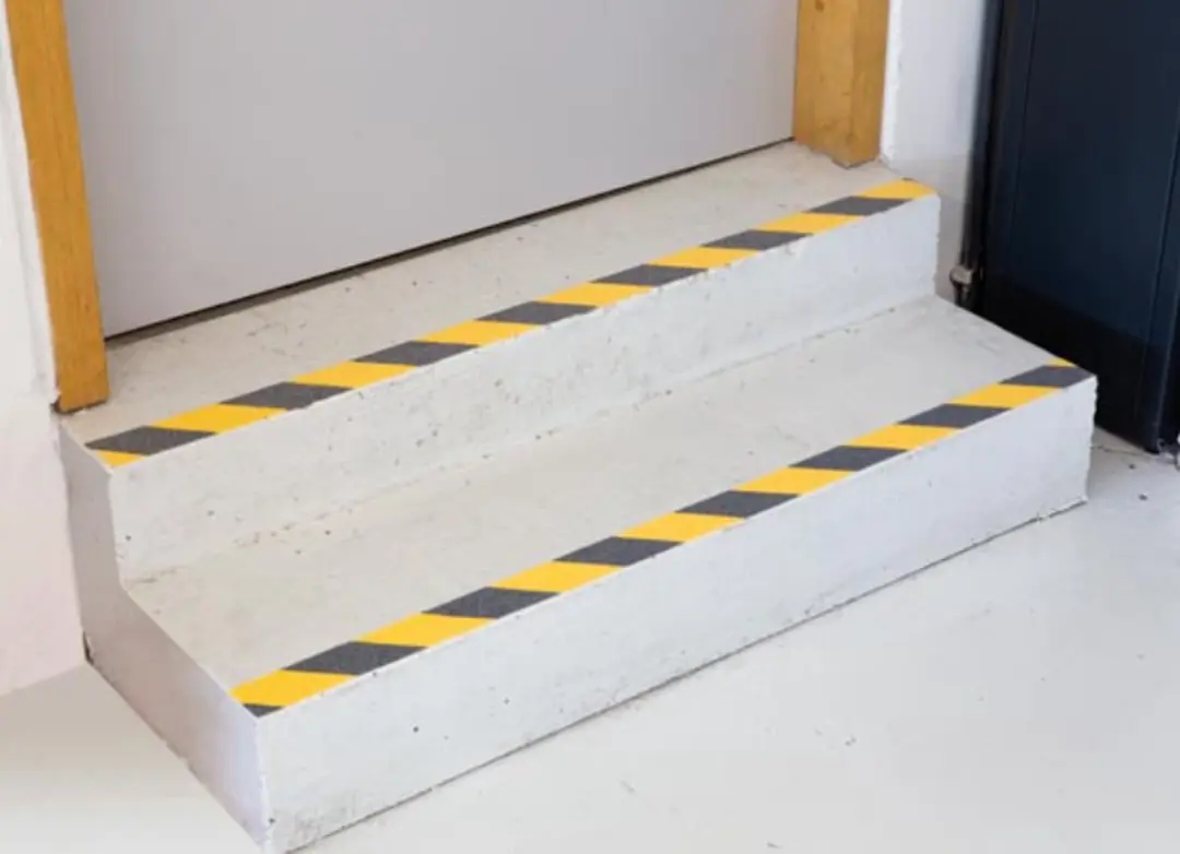 Perel Antisliptape 5m x 5cm - Zwart/Geel