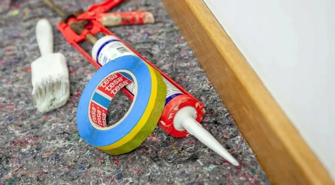 Tesa Dubbellaagse Schilder- en Afplaktape 25m x 30mm