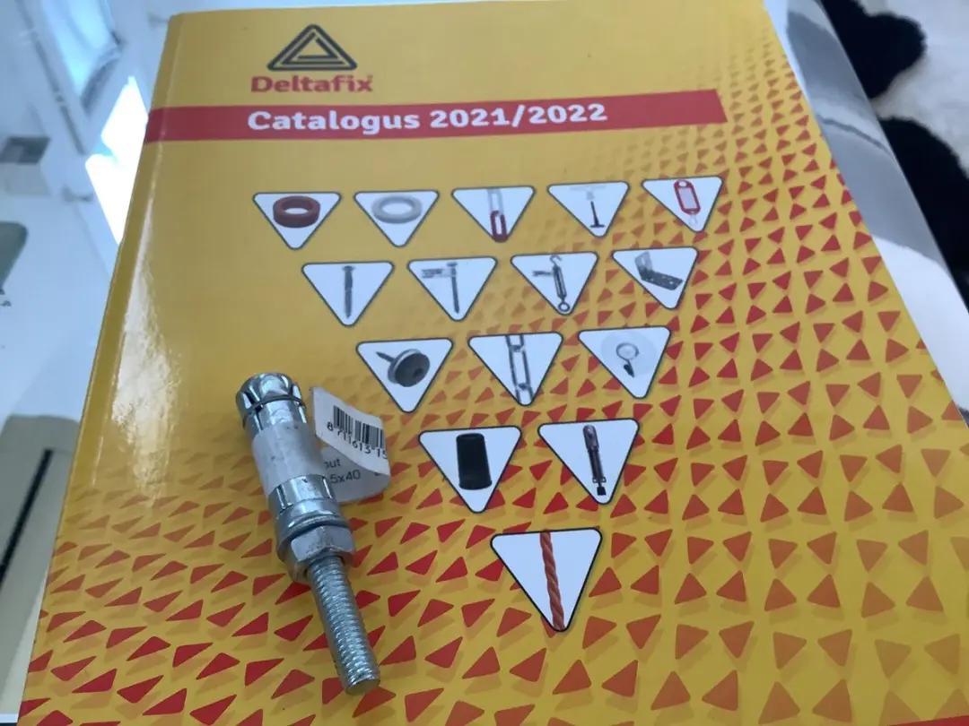 Deltafix Keilbout M6x60x40