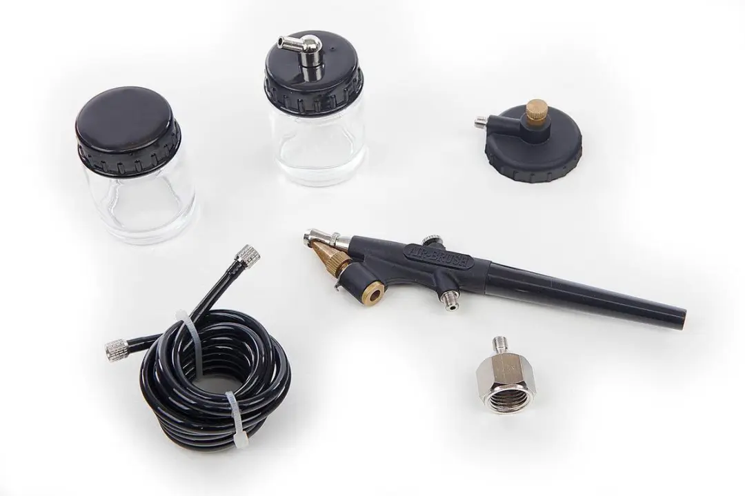 HBM BD 138 Airbrush Pistool - 22 cm³ Beker