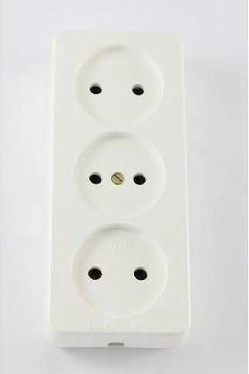 Legrand Kaiser Tafelkontaktdoos 3V