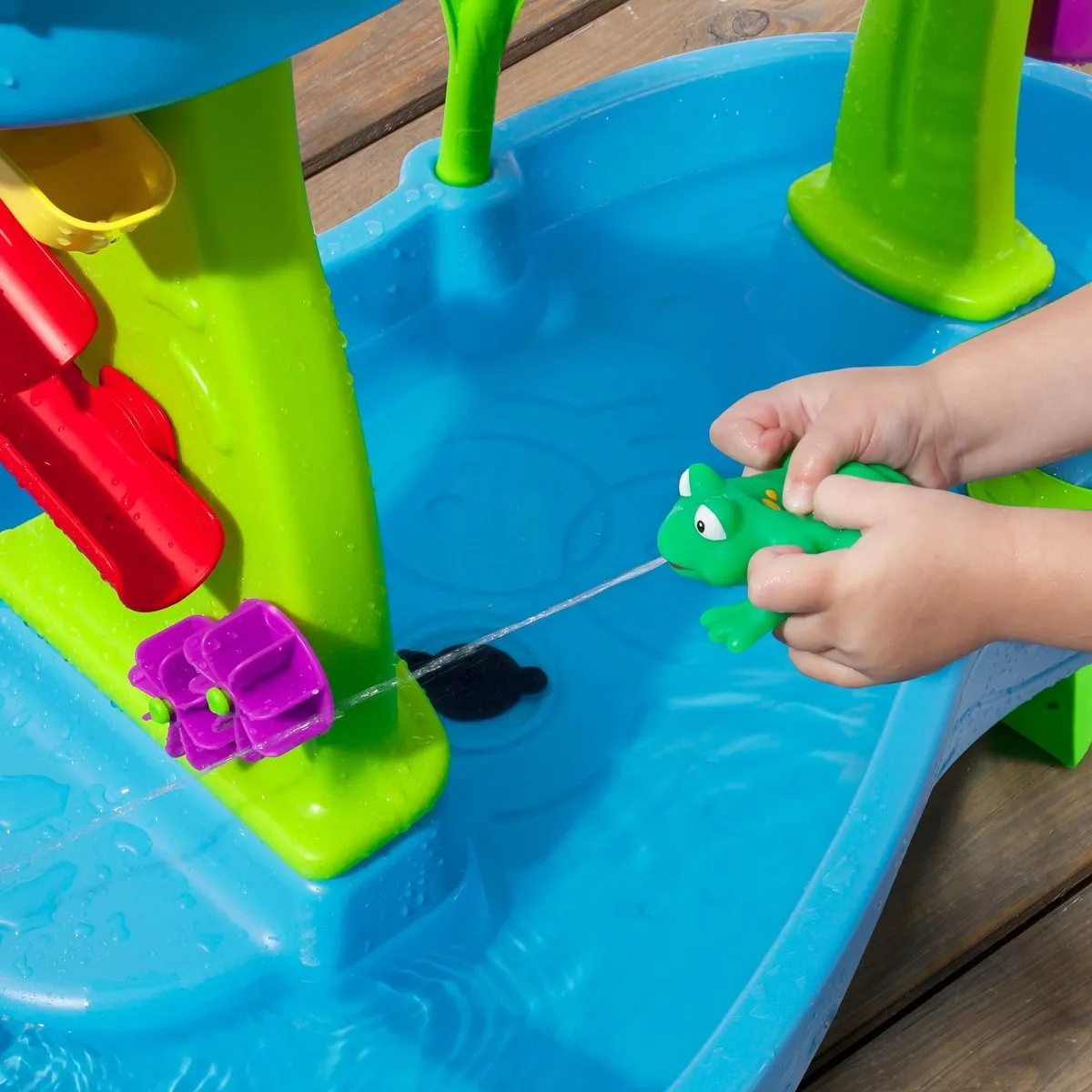 Step2 Rain Showers Splash Pond Watertafel - 13-delig Accessoires - Blauw/Groen - afbeelding 6 van 6