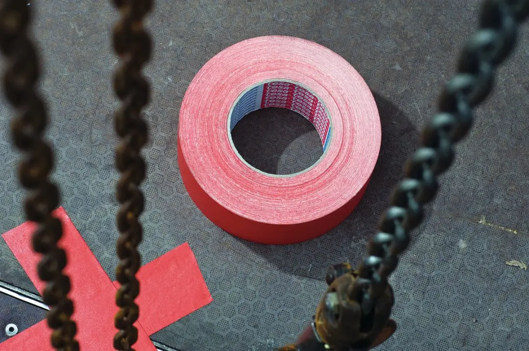 Tesa Textieltape 04688 - Rood - 50mm x 25m