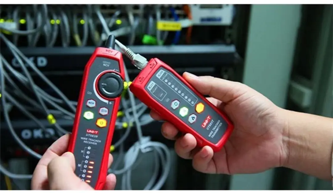 UNI-T UT683KIT Kabelzoeker & Tester - Rood