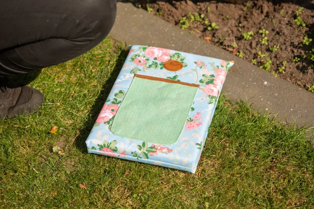 Esschert Design Kniebeschermer 26x39,5cm - Blauw/Bruin
