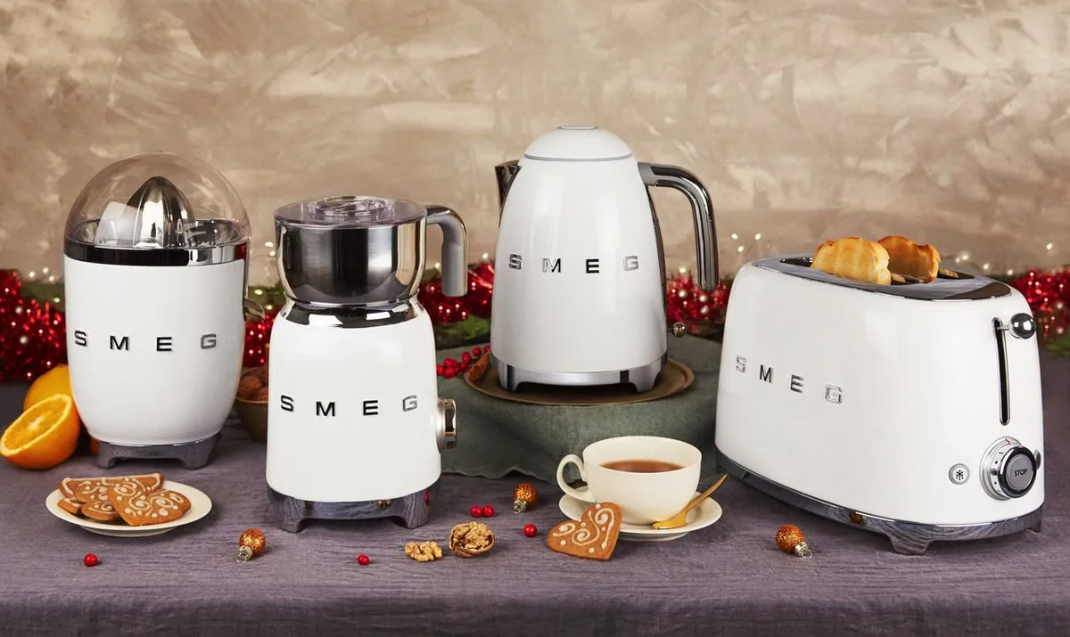 Smeg CJF11WHEU Citruspers - Wit - 70W