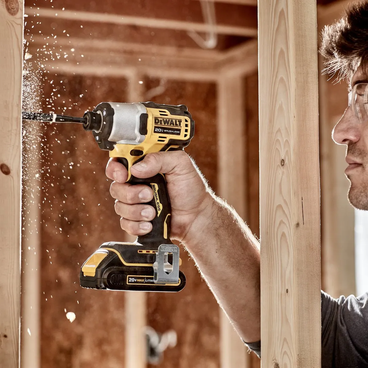 DeWalt DCF840NT Accu Slagschroevendraaier 18V 192Nm - Geel/Zwart