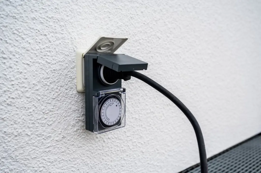 Brennenstuhl MZ 44 Tijdschakelklok - 3500W IP44 Zwart