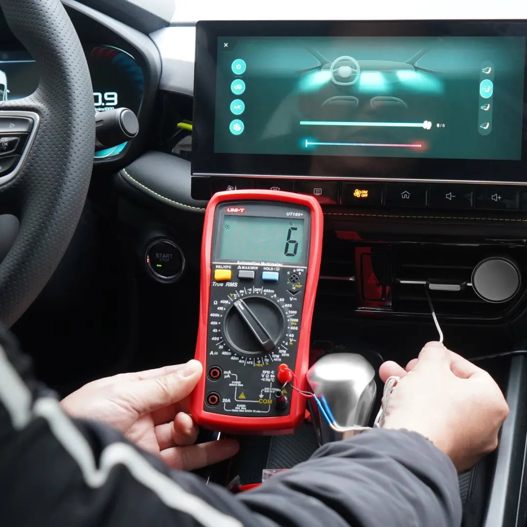 UNI-T UT105+ Multimeter - 1000V - 348g - Rood/Grijs