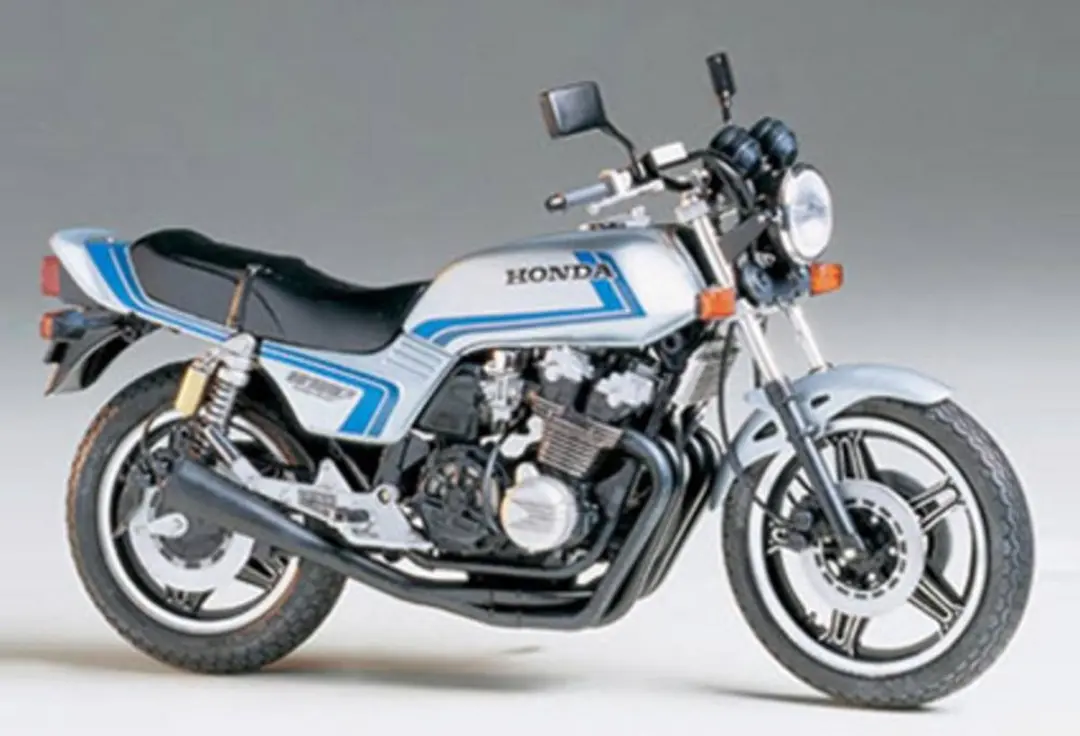 Tamiya Honda CB 750F Custom Tuned 1:12 Bouwpakket