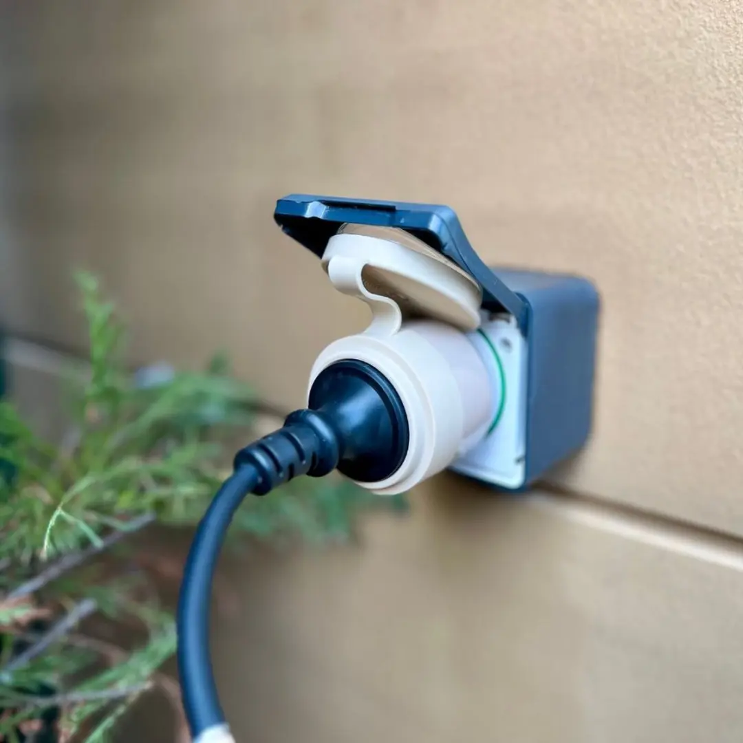 Shelly S3PL-20112EU Outdoor Plug Gen3 - Mocha