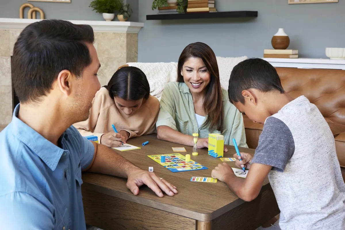 Mattel Games Pictionary Bordspel - Nederlandse editie JDY03