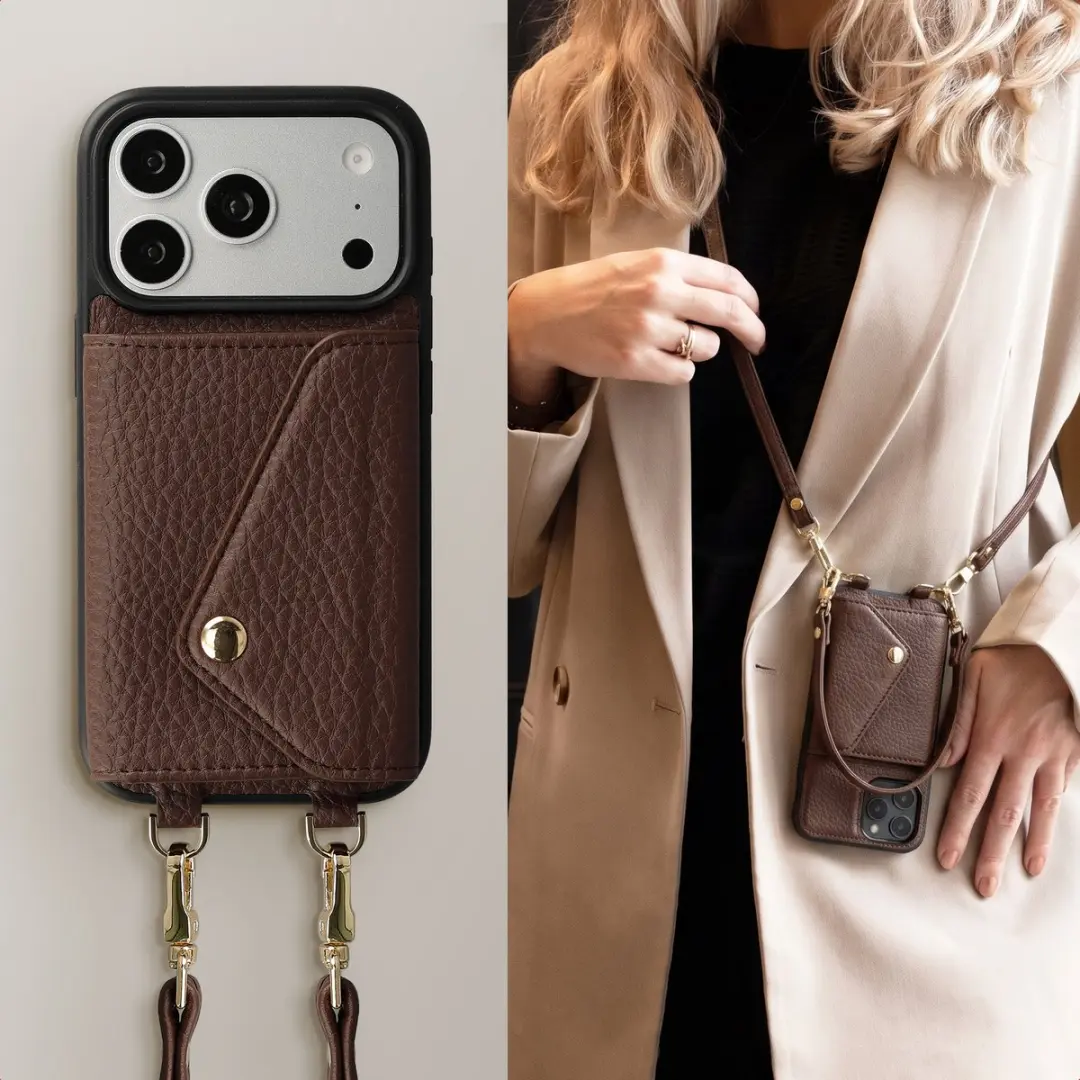 Selencia SH00098435 Hoesje iPhone 17 Pro - 3 Pasjes - Donkerbruin