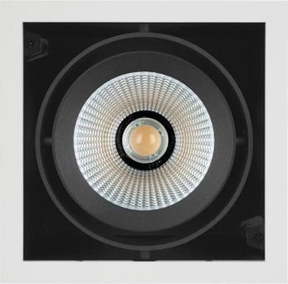 LEDVANCE LED Spot Vierkant Multi Kantelbaar 30W 2700lm - 4000K - Zwart/Wit - afbeelding 4 van 6
