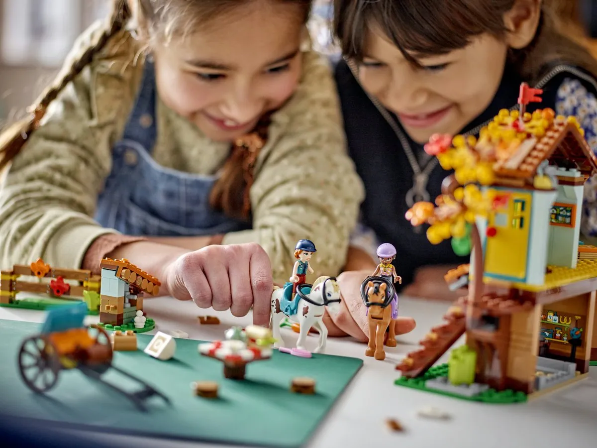 LEGO Friends Herfst Paardenstal 41745 - Meerkleurig - afbeelding 2 van 6