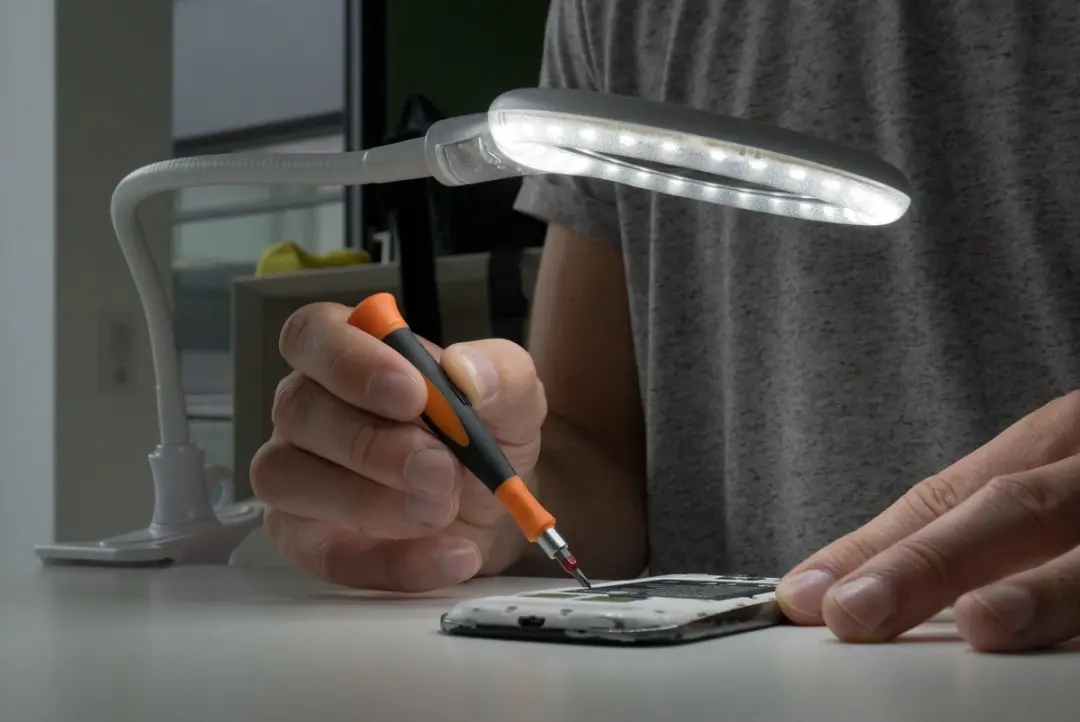Goobay LED Loeplamp 480lm Wit - 6W Bureauklem