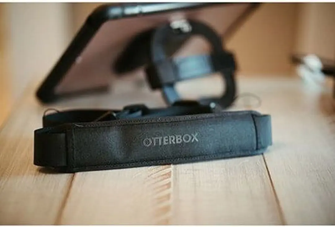 OtterBox Shoulder Strap SymFolio Unlimited S21 - Zwart - afbeelding 2 van 4
