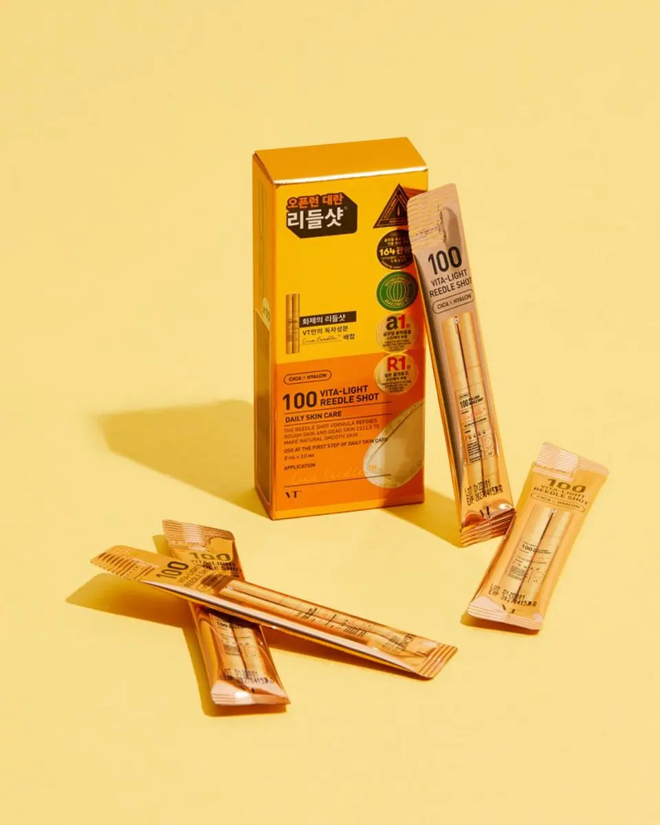 VT Cosmetics Vita-Light Reedle Shot 100 - 2ml x 10 - Goud