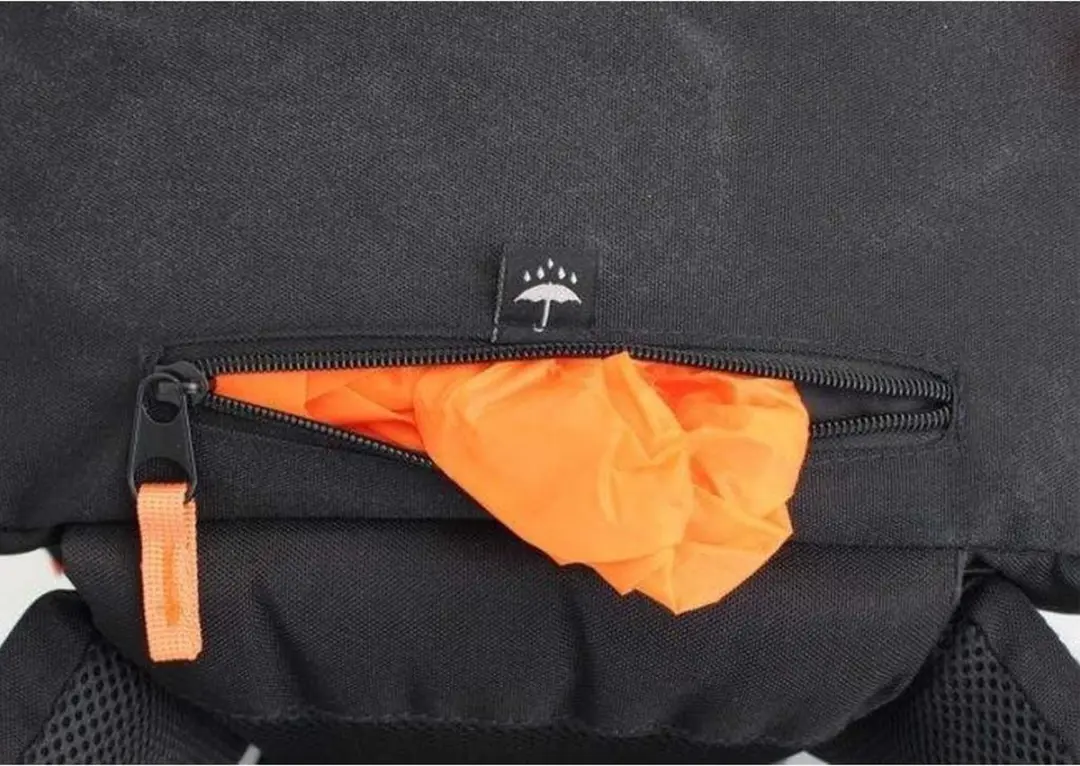 Travelsafe Escape 55 Rugzak - Zwart