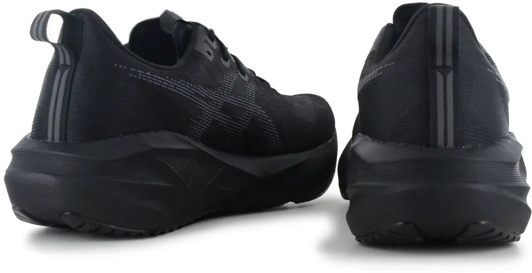 ASICS NOVABLAST 5 Heren Hardloopschoenen - Zwart EU 42.5
