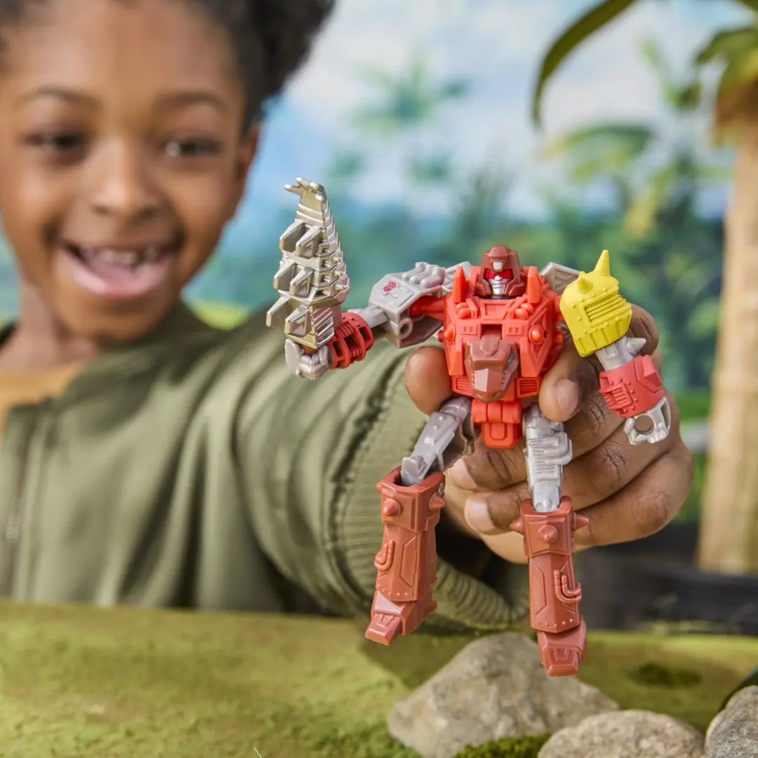 Transformers CYBERWORLD Dinobot Snarl Actiefiguur G1042