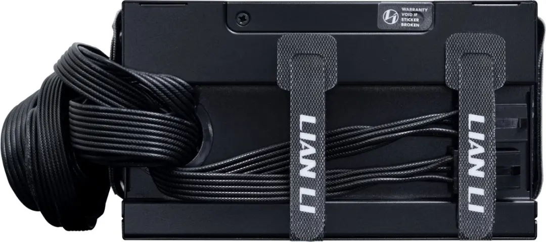 Lian Li RB0750B.B Voeding 750W - ATX - Zwart