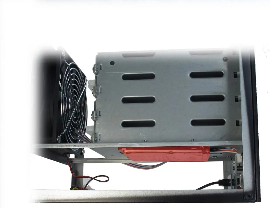 Inter-Tech SC-4004 SFF Computerbehuizing - 5x 2.5" 4x 3.5" - Zwart