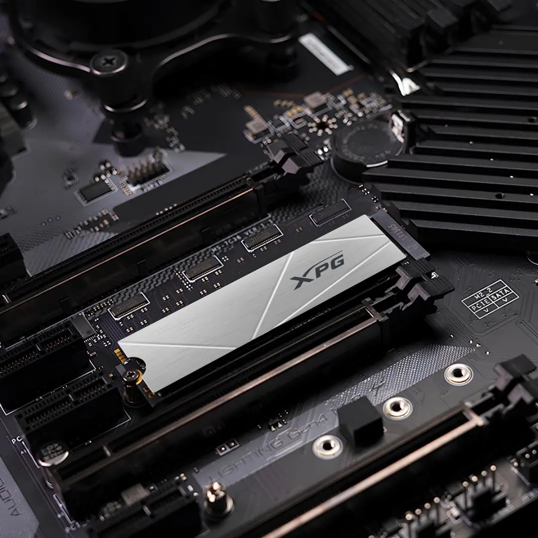 ADATA XPG GAMMIX S60 AGAMMIXS60-2T-CS SSD - 2TB