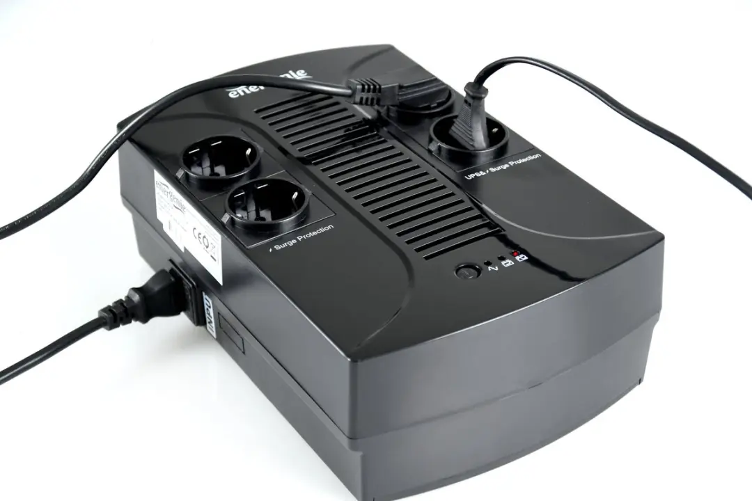 EnerGenie EG-UPS-001 Noodstroomvoeding 650VA - 4 Stopcontacten - Zwart - afbeelding 6 van 6