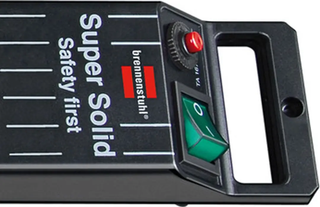 Brennenstuhl Super-Solid Line Stekkerdoos 8-stopcontacten - 2,5m