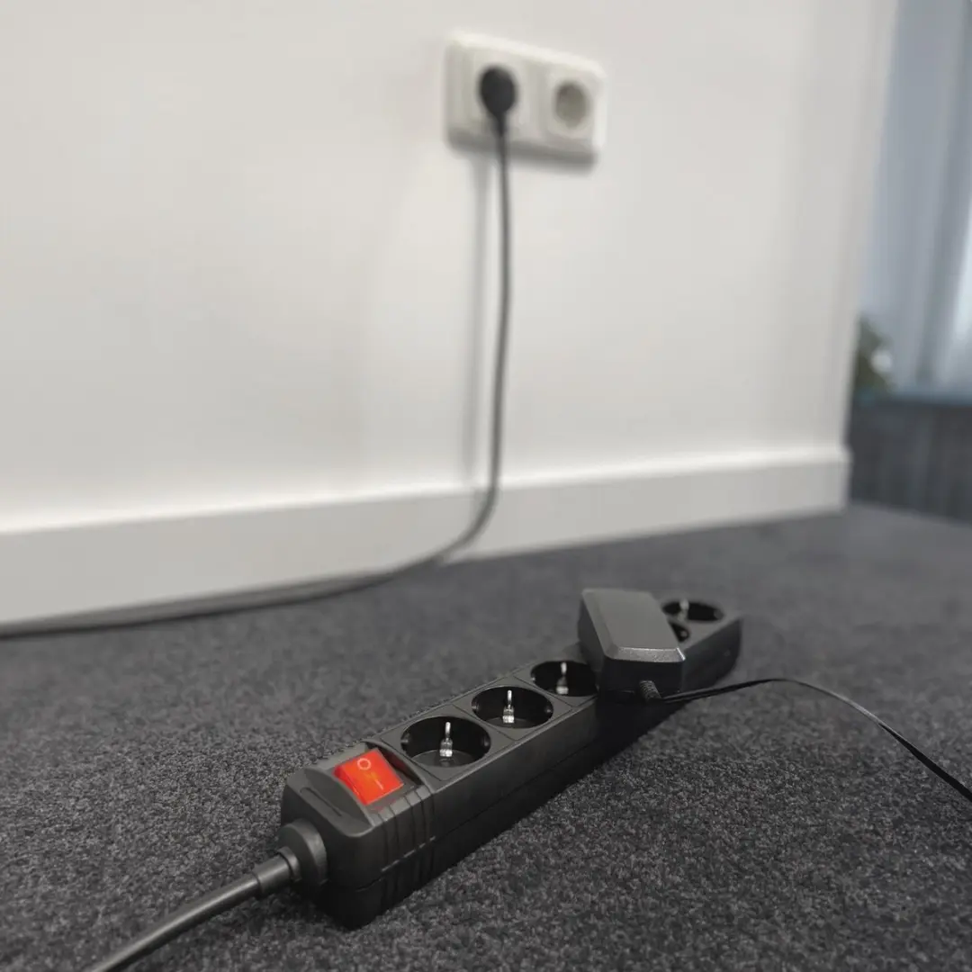 ACT Stekkerdoos AC2465 6 Stopcontacten 3m - Zwart