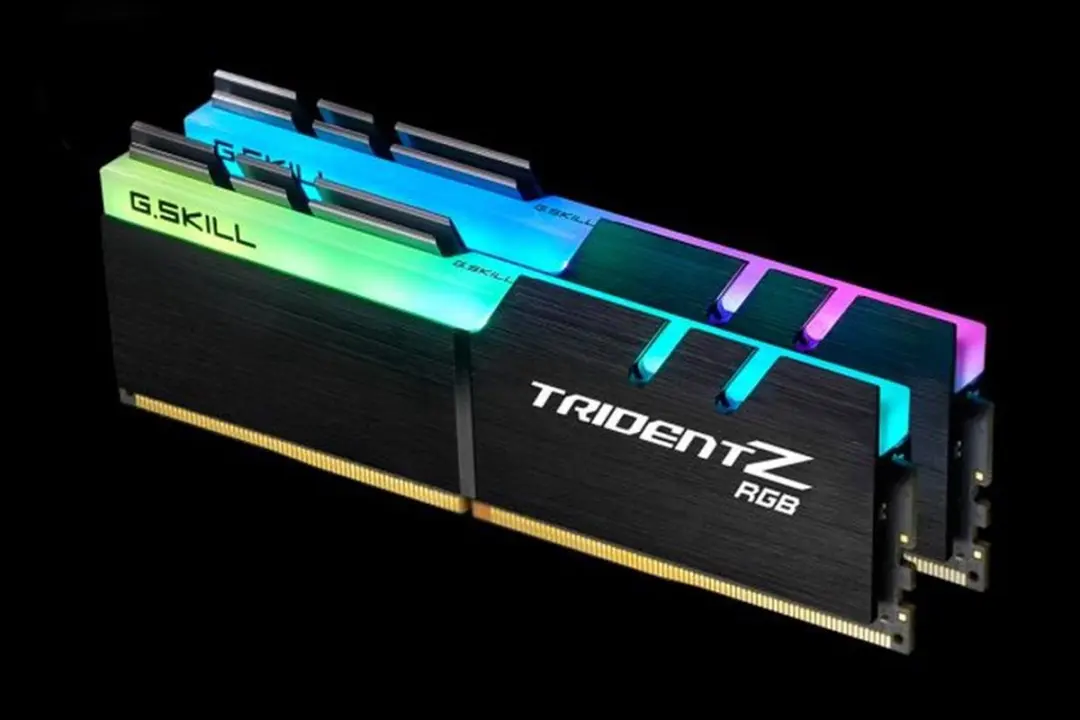 G.Skill Trident Z RGB F4-3600C18D-16GTZRX - 16GB DIMM
