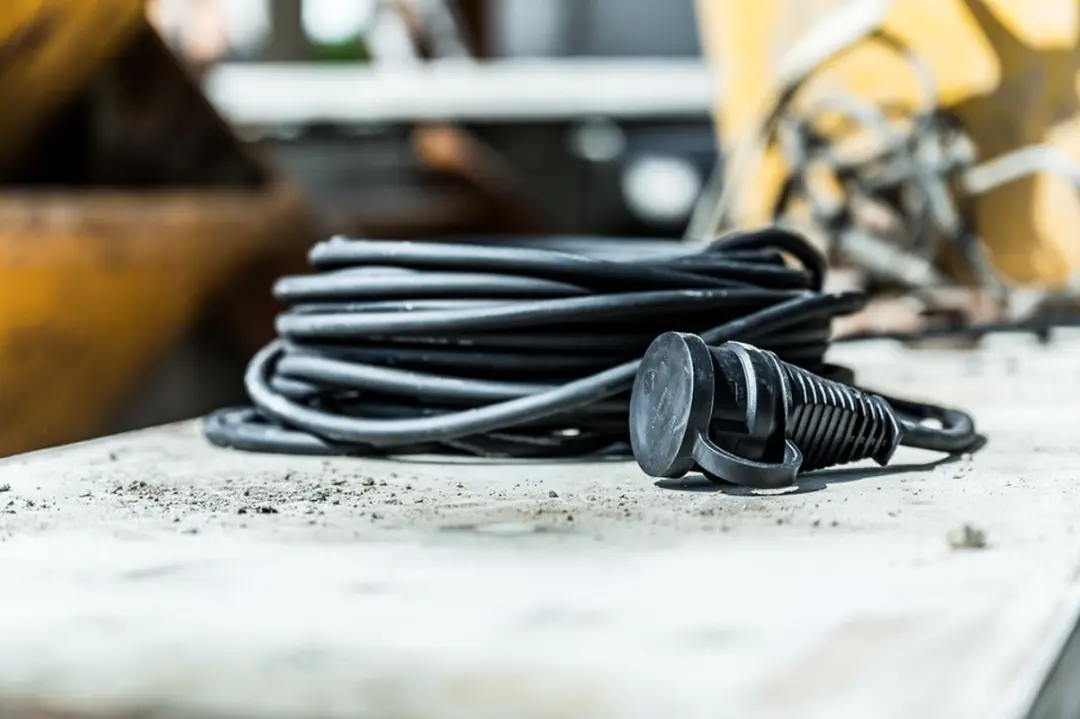 Brennenstuhl Verlengkabel 10m 3G1,5 IP44 - 3500W - Zwart