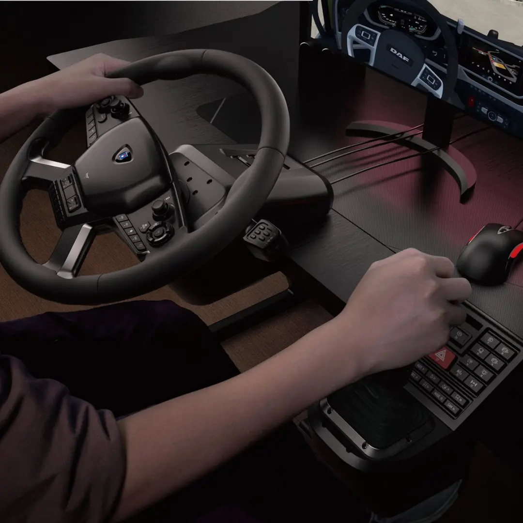 HORI Force Feedback Truck Control System HPC-044E - 40cm Stuurwiel - 3 Pedalen