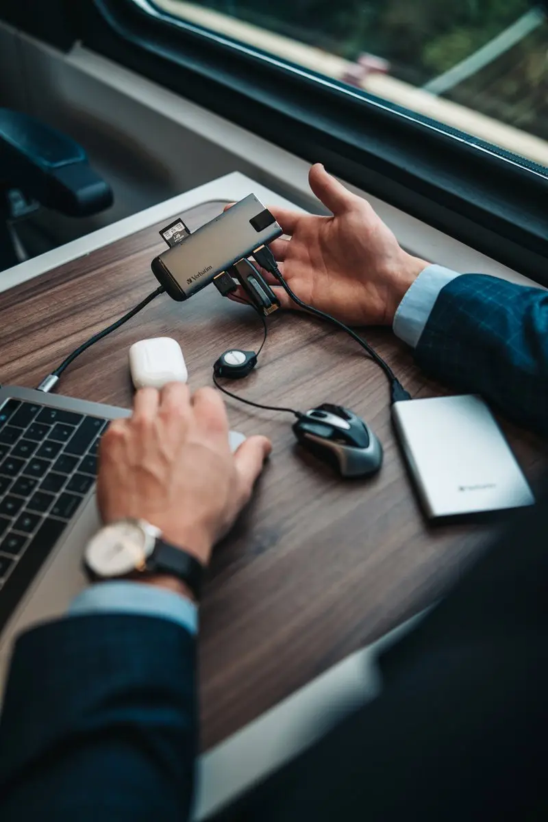 Verbatim Adapterhub USB-C 49142 - Grijs