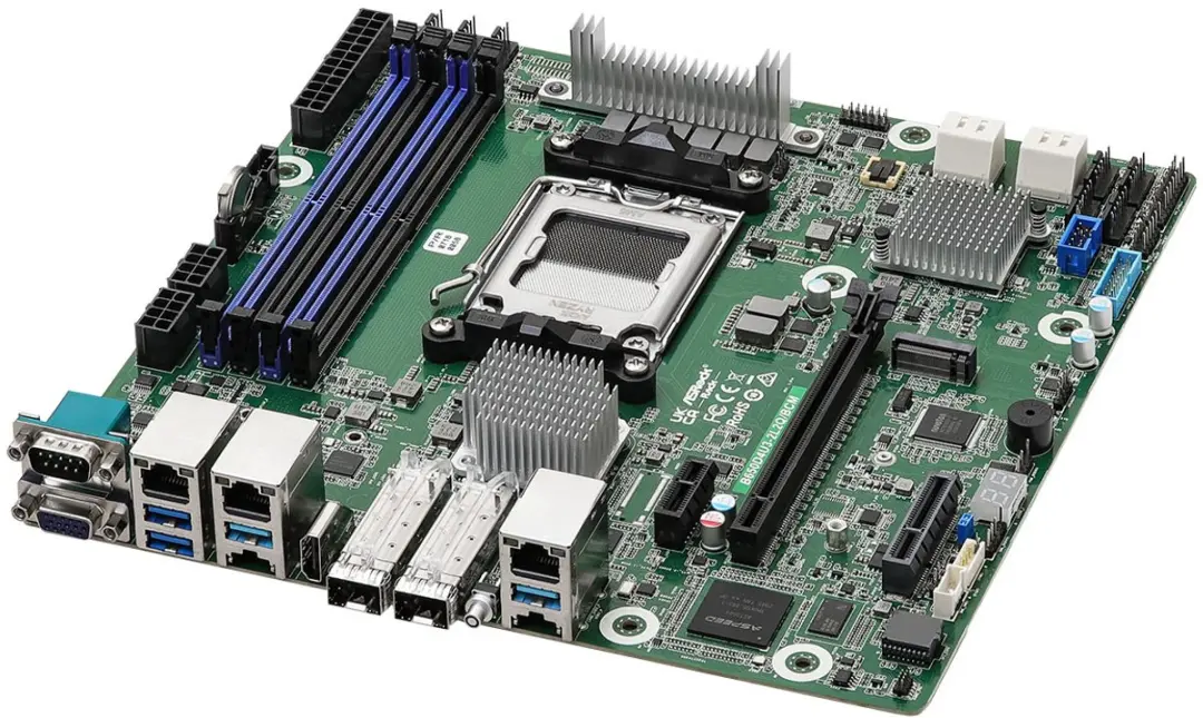 ASRock B650D4U3-2L2Q/BCM Moederbord - AM5 - microATX
