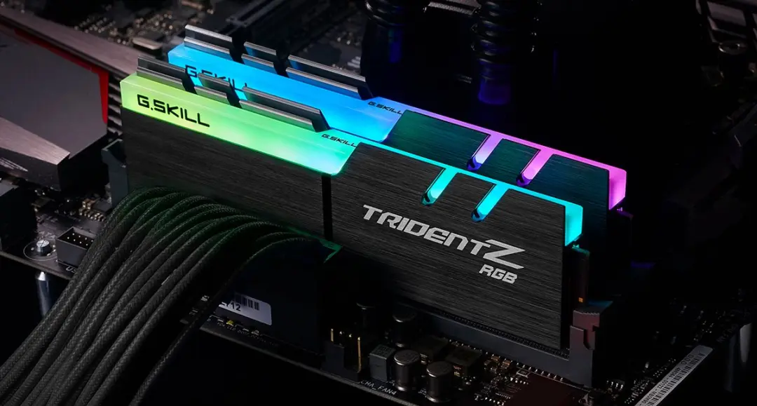 G.Skill 16GTZRB DDR4 16GB PC4-4000 CL18 - 2x8GB RGB
