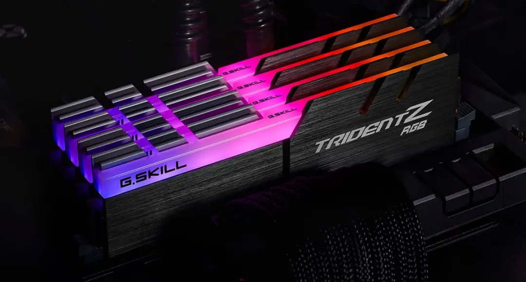 G.Skill Trident Z RGB F4-3600C16Q-32GTZRC DDR4 - 32GB (4x8GB) 3600MHz