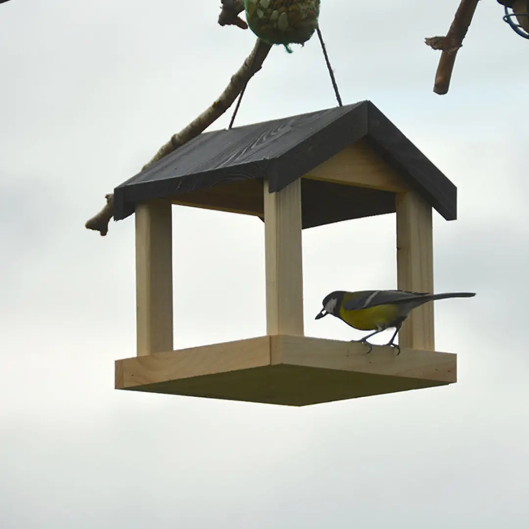 Esschert Design Voederhuis Hangend Hout 21,5x22x23cm