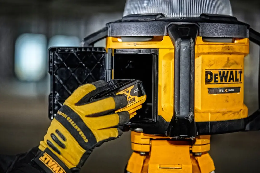 DeWalt DCL074 Accu Werklamp 18V XR Tool Connect - Zwart/Geel - afbeelding 6 van 6