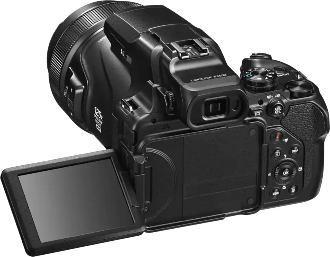 Nikon Coolpix P1100 VQA170EA - 1/1.4 inch - Zwart