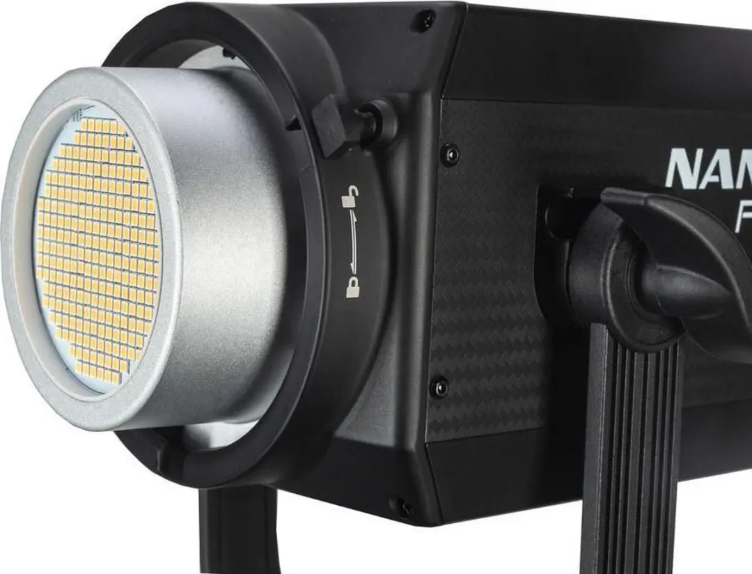 Nanlite FS 200 LED Spot Light NL-FS200