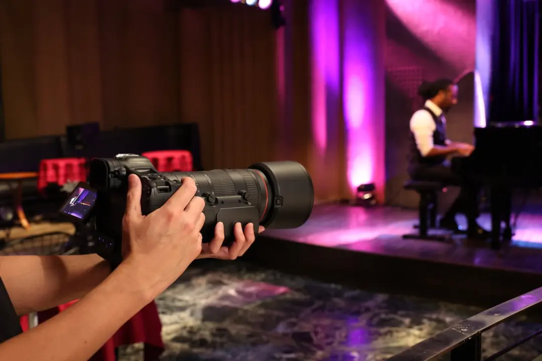 Canon RF 70-200mm f/2.8L IS USM - 82mm - Zwart