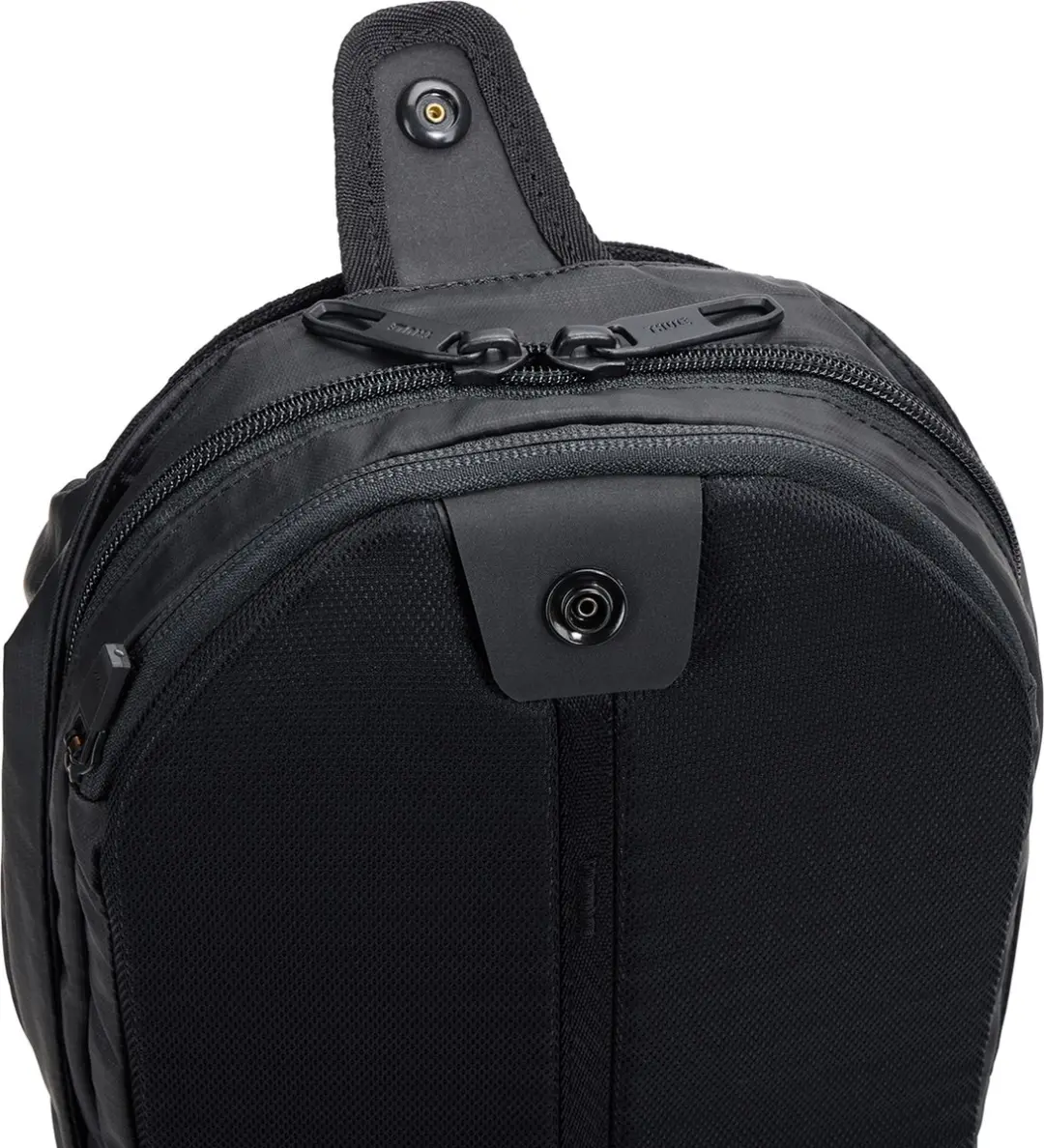 Thule Tact Sling 8L Crossbody Tas - Zwart - afbeelding 4 van 6