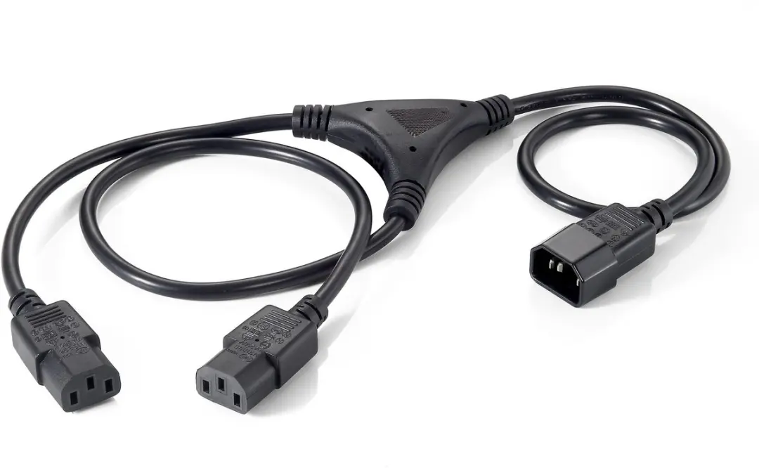 Equip C14 naar 2x C13 Kabel 1.6m
