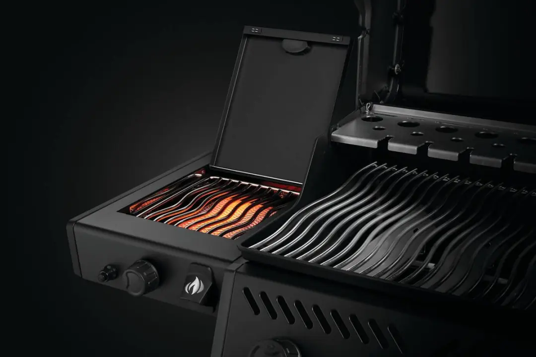 Napoleon Phantom Freestyle 425 DSIB Gasbarbecue - 4 Branders - Zwart