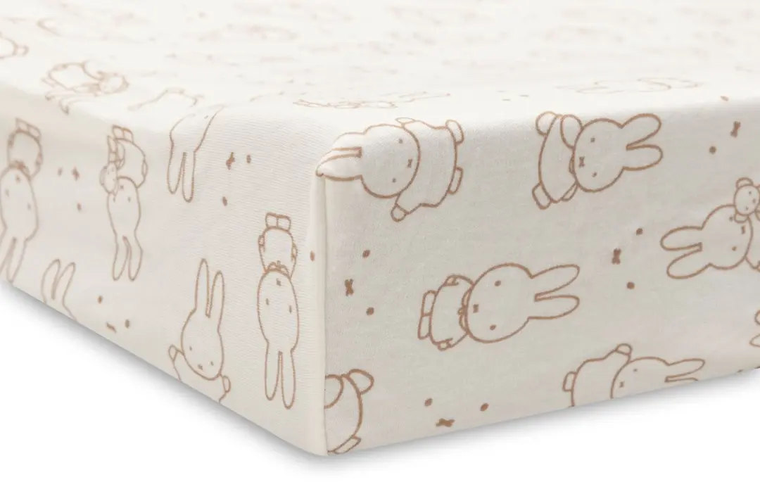 Jollein Aankleedkussenhoes Miffy Moments Light Terra 50x70cm - Orange